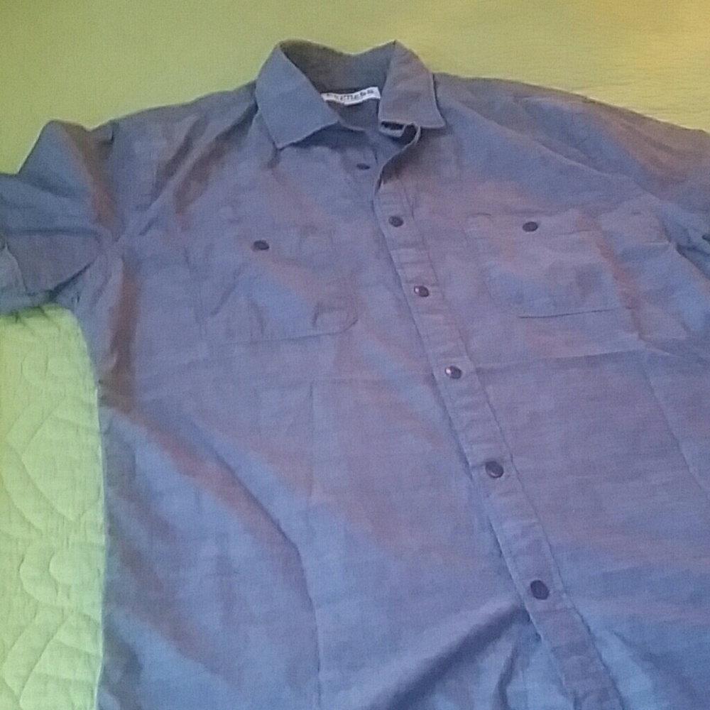 EXPRESS Men's short sleeve shirts